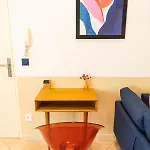 아파트 Roma Reva: Design Et Cinema
