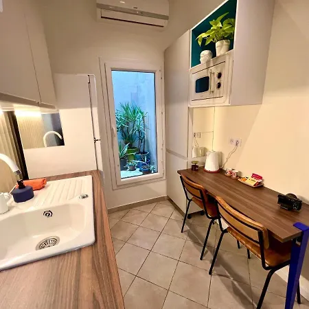 Roma Reva: Design Et Cinema Nimes