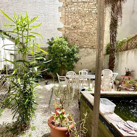 Roma Reva: Design Et Cinema Nimes