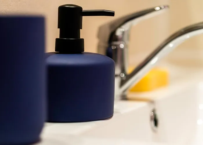 Roma Reva: Design Et Cinema Lägenhet Nîmes