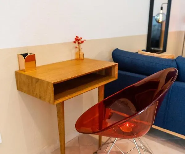 Roma Reva: Design Et Cinema *